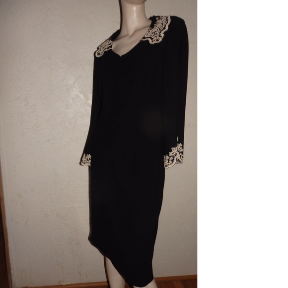 Maggie London Black Skirt Suit Size 12 - Picture 3 of 6